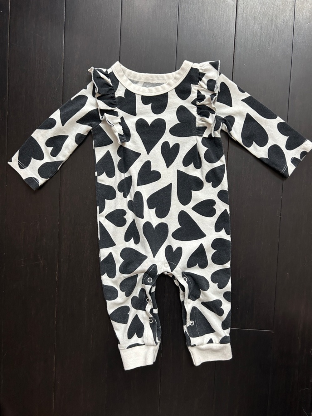 Cat & Jack Black and White Heart Ruffle One-Piece Size 3-6 Months